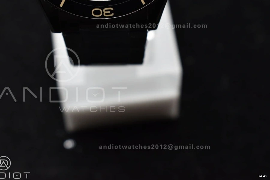 Super A8912 SS VSF Best Clone Seamaster 1:1 300 Edition Heritage Dial Black Bracelet on 0309